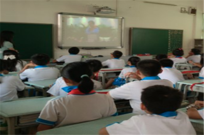 红领巾教育中心加盟费及教育信息咨询服务概览